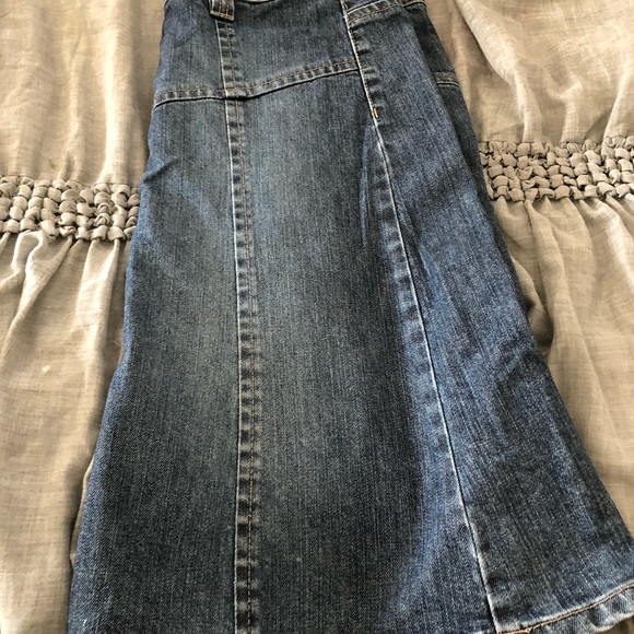 H & M denim skirt - Picture 4 of 4